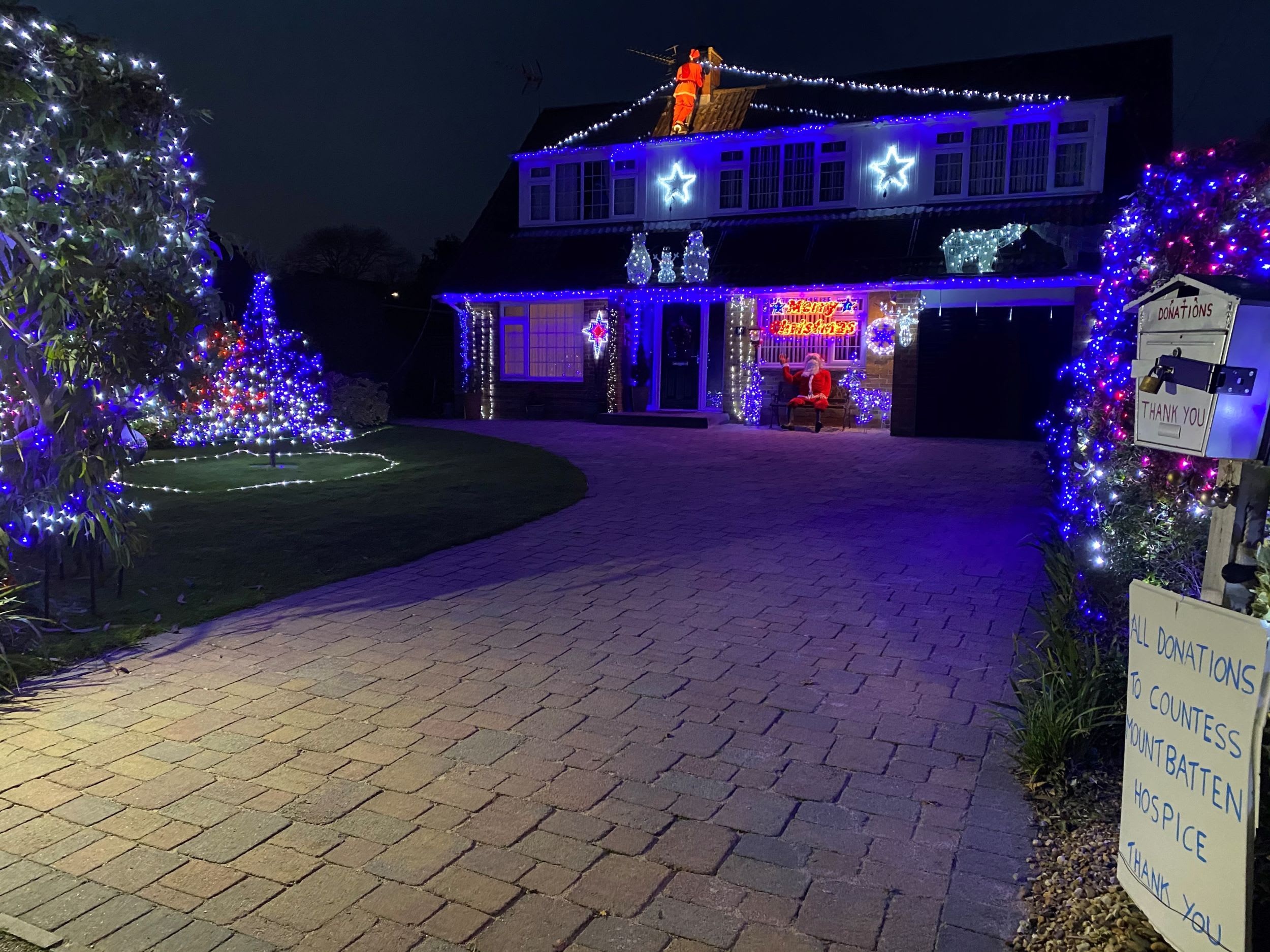 Fundraising festive lights for Mountbatten